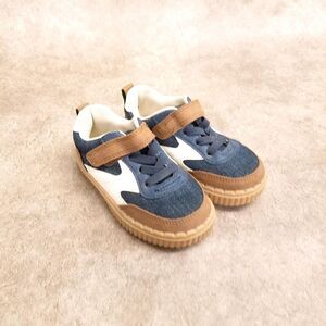 OshKosh B'Gosh Boys Size 7 Blue Casual Sneakers